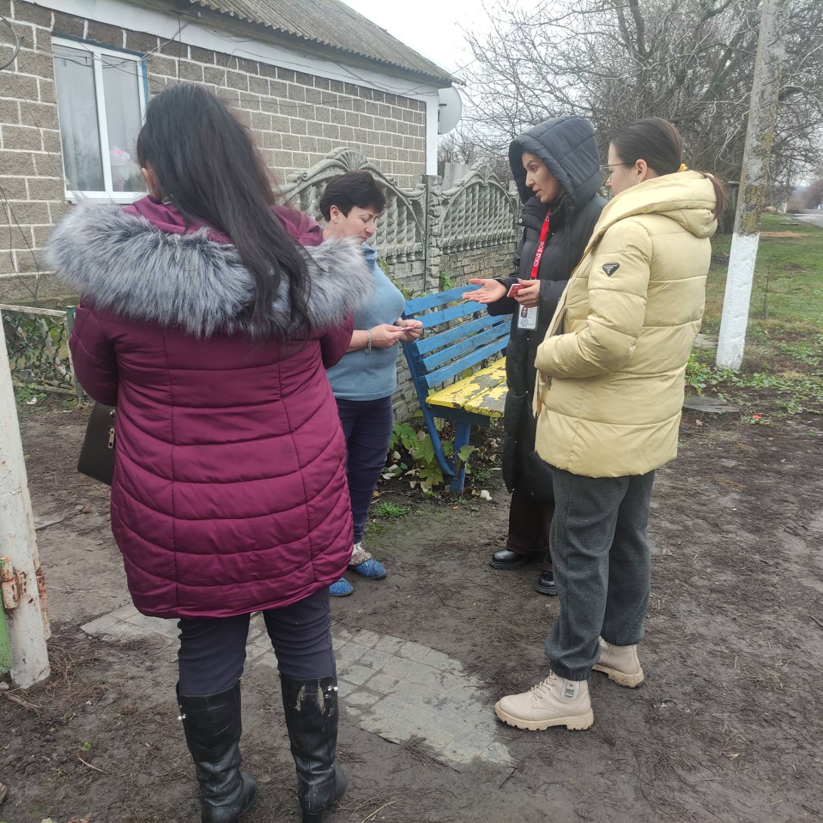 БФ «Схід SOS» виїжджає у прифронтові громади Дніпропетровщини, щоб допомогти людям підготуватися до евакуації | БФ «Схід SOS», картинка №11