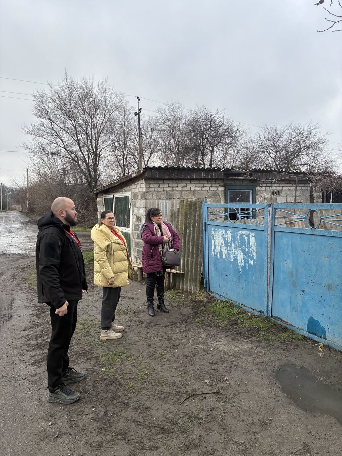БФ «Схід SOS» виїжджає у прифронтові громади Дніпропетровщини, щоб допомогти людям підготуватися до евакуації | БФ «Схід SOS», картинка №7