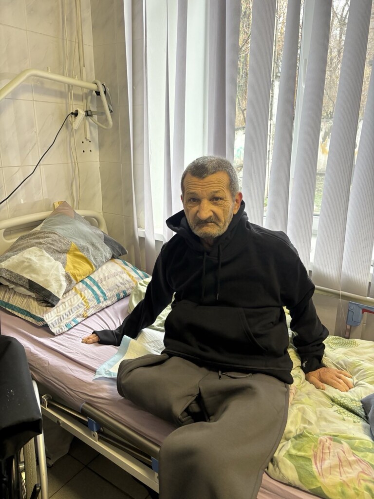 Український бренд «Staff» вдруге передав фонду «Схід SOS» одяг і взуття для евакуйованих | БФ «Схід SOS», картинка №2