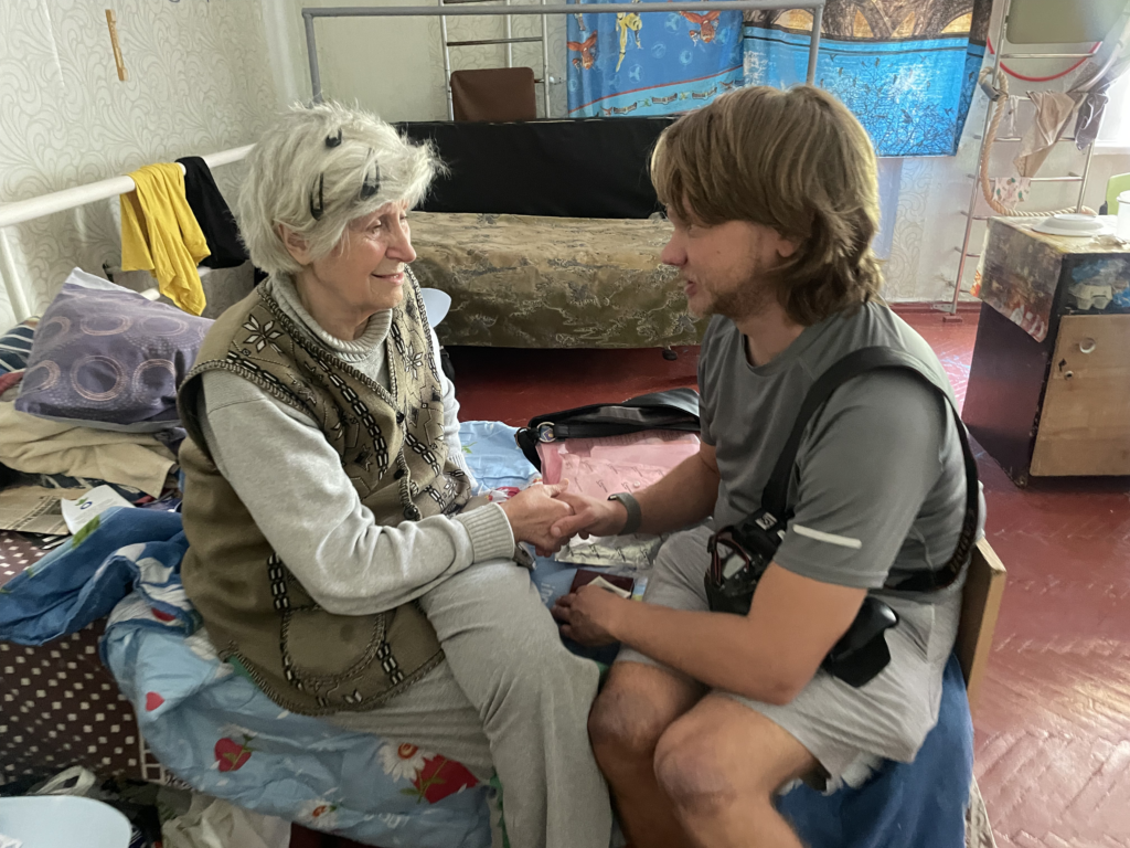 5 грудня ми відзначаємо День волонтера! | БФ «Схід SOS», картинка №3