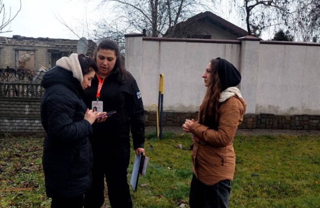 Команда БФ «Схід SOS» надала 50 консультацій жителям постраждалих будинків після обстрілів Павлограда