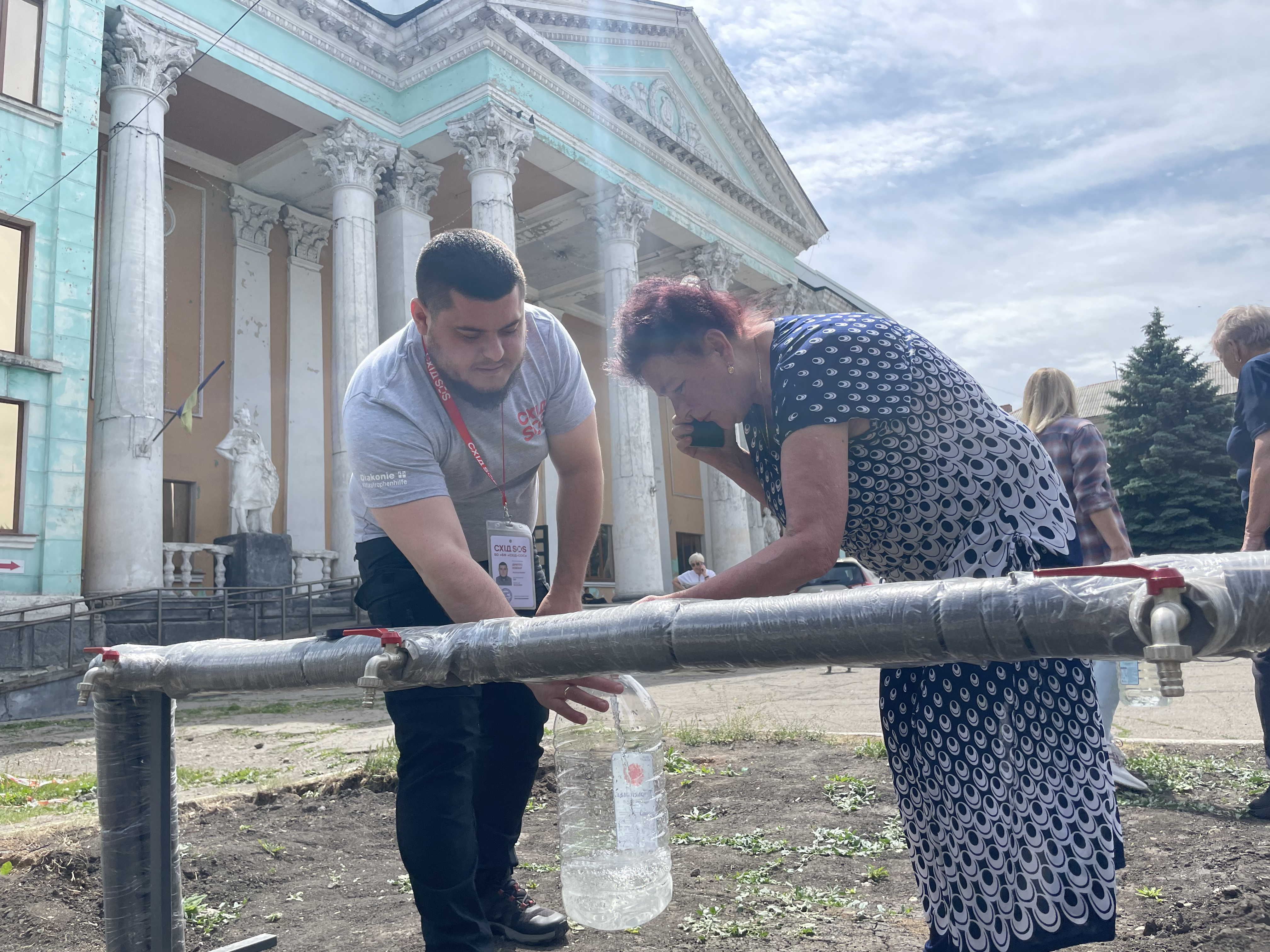 14 грудня в Україні відзначають День благодійництва | БФ «Схід SOS», картинка №1