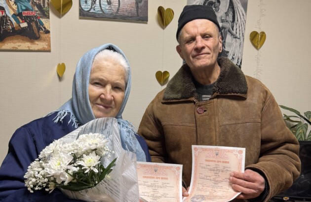 25 років «вона – його голова, а він – її руки»: як евакуйована пара з Покровського одружилася та почала нове життя за підтримки команди БФ «Схід SOS»