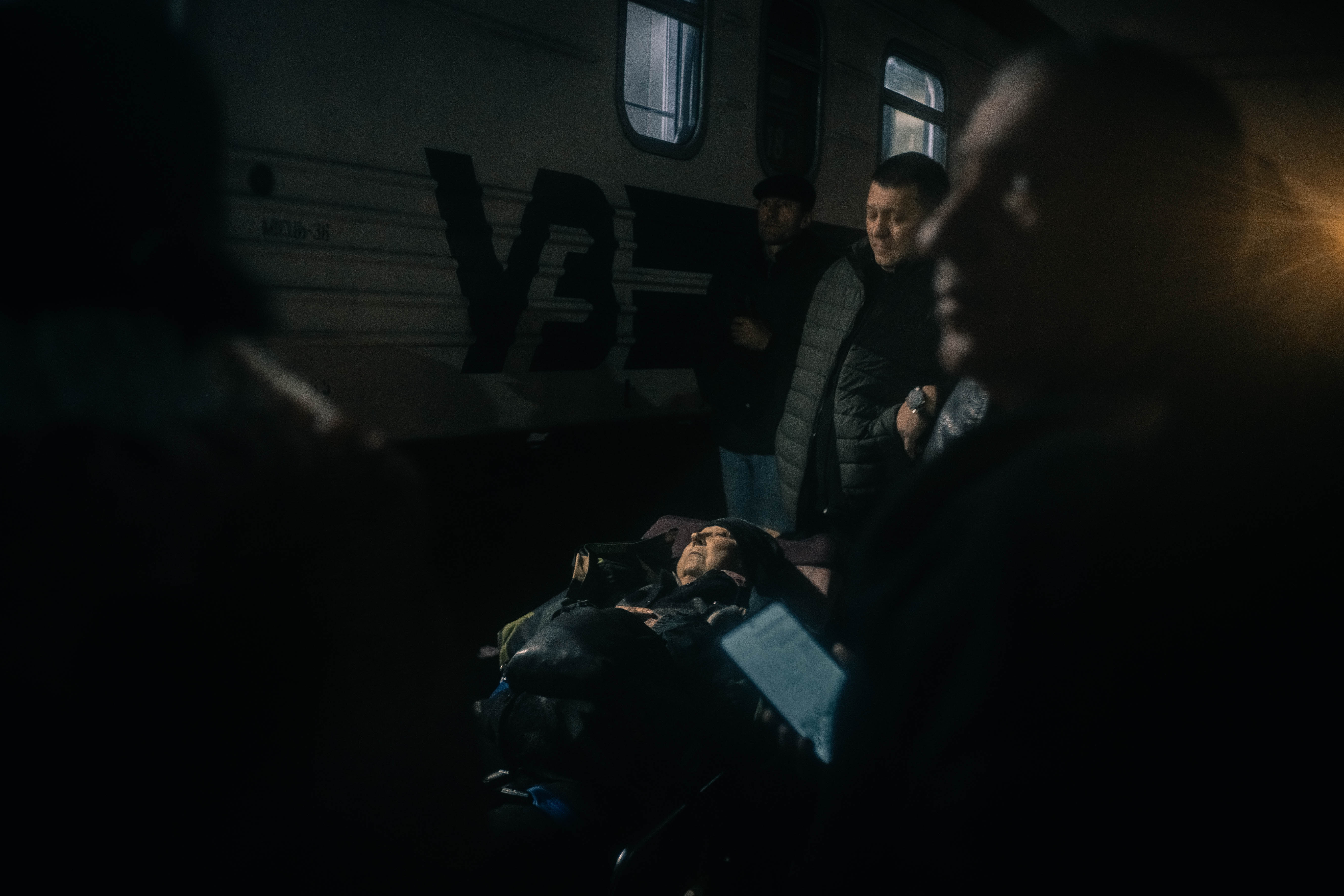 Очима репортерів «Frontliner»: як евакуаційні команди БФ «Схід SOS» рятують життя на Донеччині | БФ «Схід SOS», картинка №7