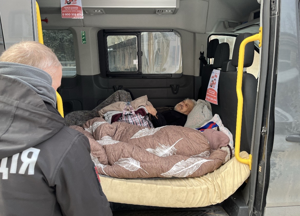 Благодійний фонд «Схід SOS» евакуює жителів прифронтових населених пунктів Запорізької області! | БФ «Схід SOS», картинка №6