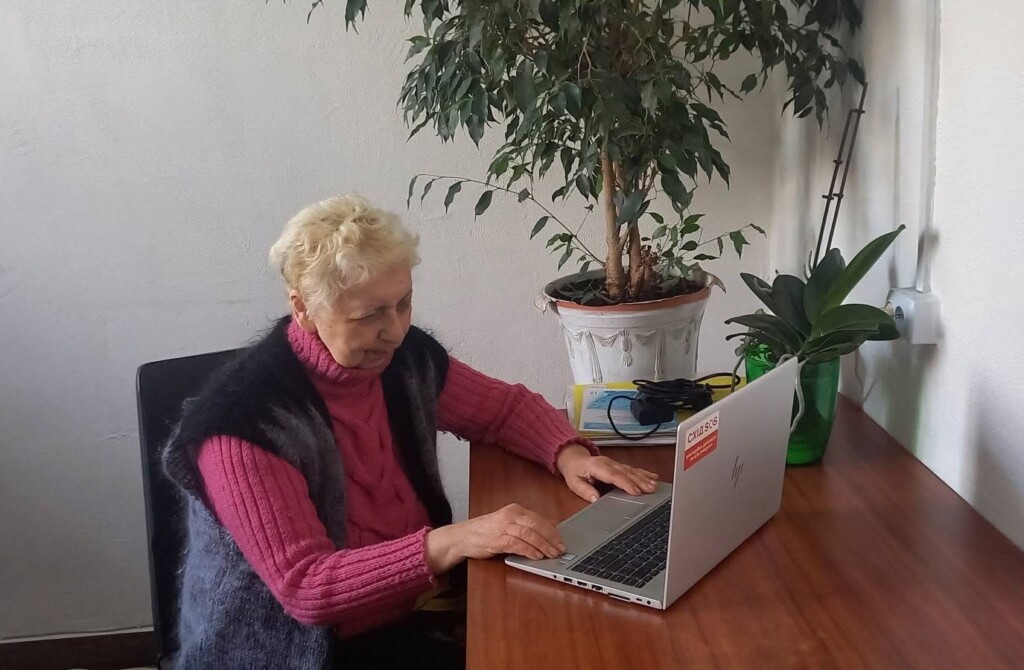 EAST SOS Provides 5 Laptops to Inpatient Care Homes and Collective Sites with Support from EPAM Ukraine | CF «East SOS», картинка №1