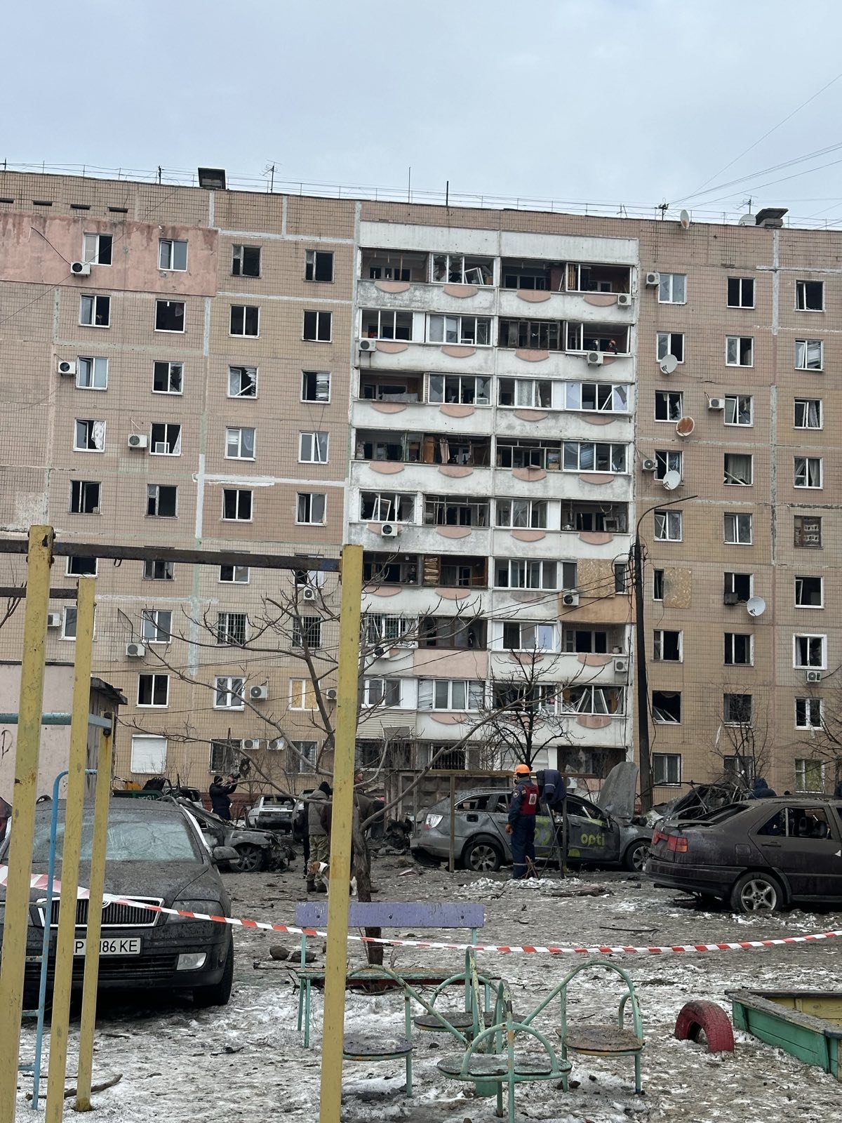 Standing with Zaporizhzhia: The East SOS Charity Foundation Team Supports People Affected by the Shelling | CF «East SOS», картинка №8