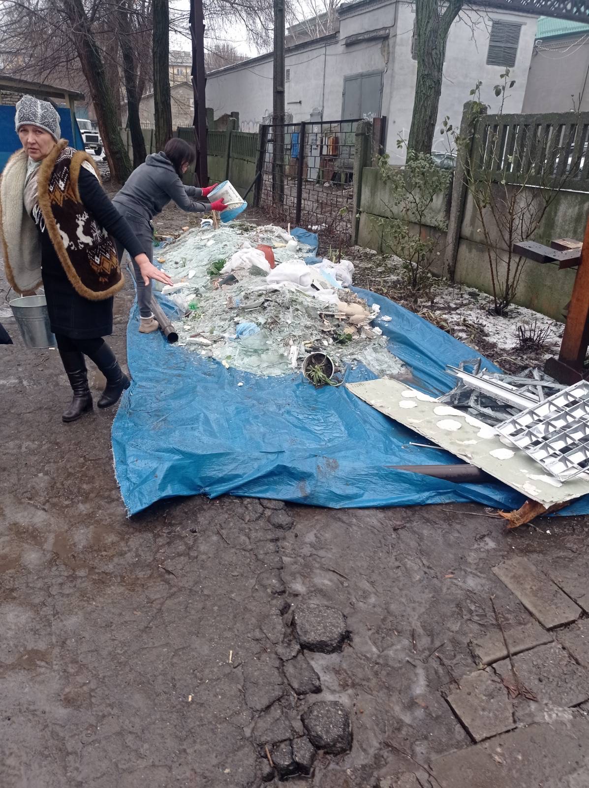 Команда БФ «Схід SOS» була поруч із постраждалими дніпрянами після ворожої атаки в ніч проти 7 січня | БФ «Схід SOS», картинка №5