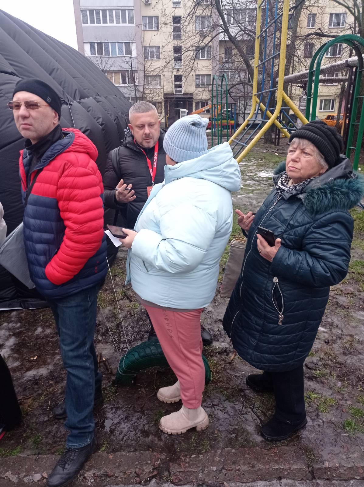 Команда БФ «Схід SOS» була поруч із постраждалими дніпрянами після ворожої атаки в ніч проти 7 січня | БФ «Схід SOS», картинка №8