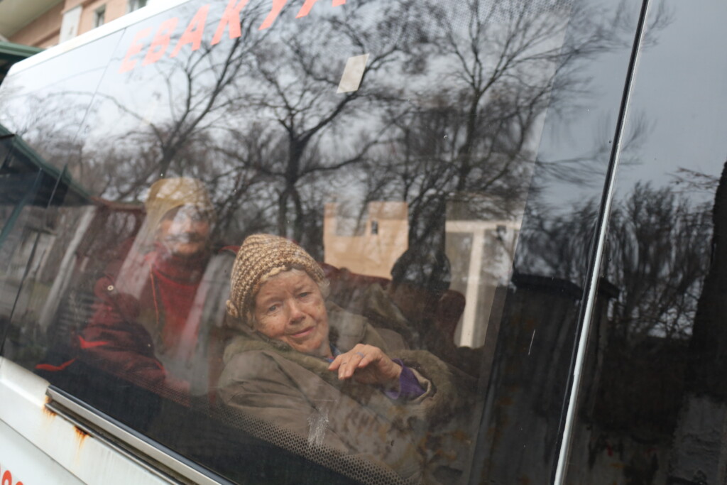 Оновлено правила продовження виплат для переселенців | БФ «Схід SOS», картинка №1