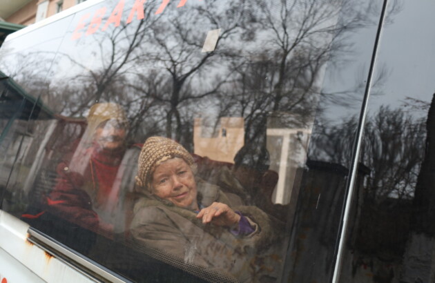 Оновлено правила продовження виплат для переселенців