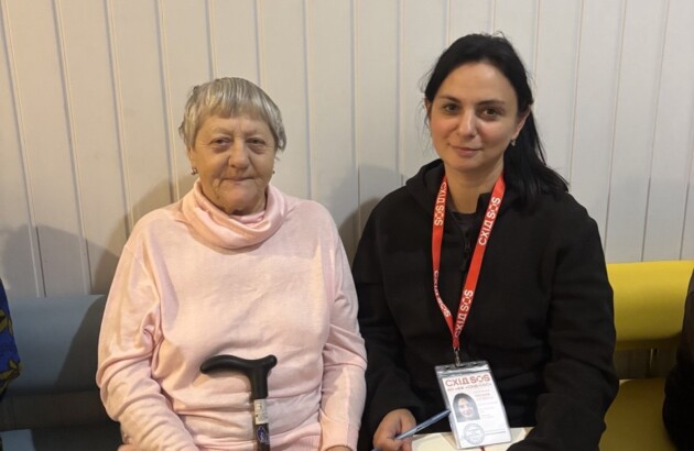 Вижила після двох ворожих ударів поспіль – історія евакуйованої пані Олени з Межової (Дніпропетровщина)