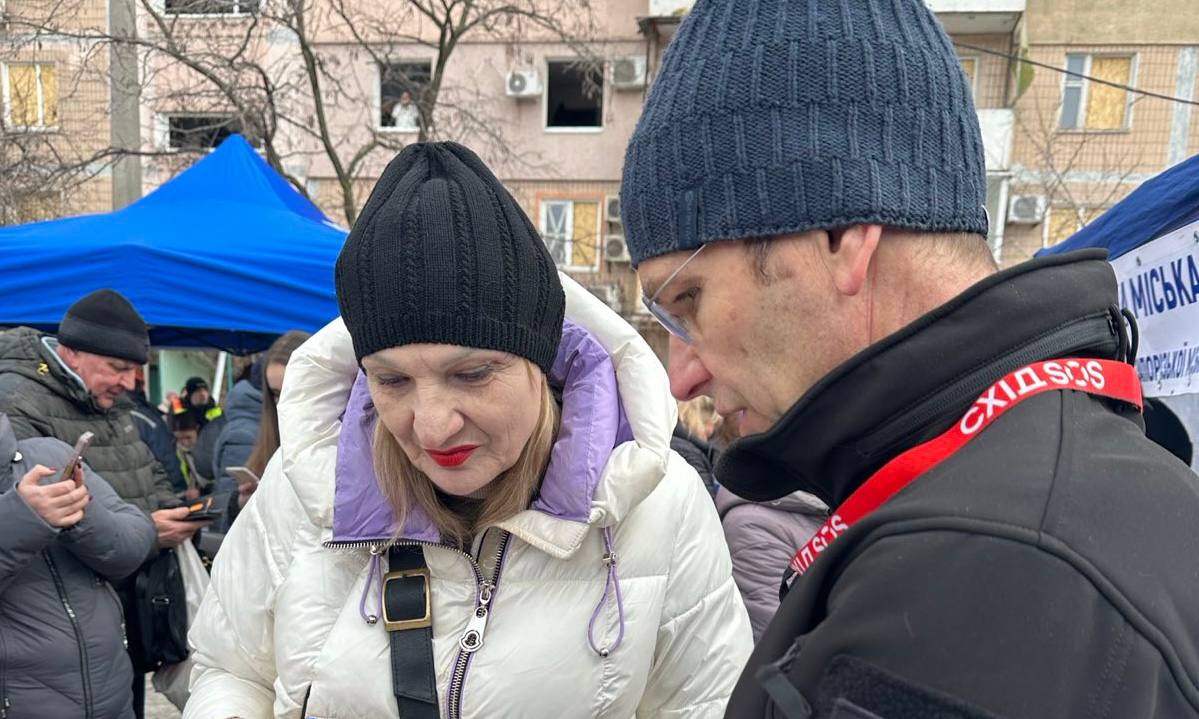 Разом із запоріжцями: команда БФ «Схід SOS» підтримала постраждалих від обстрілу | БФ «Схід SOS», картинка №1