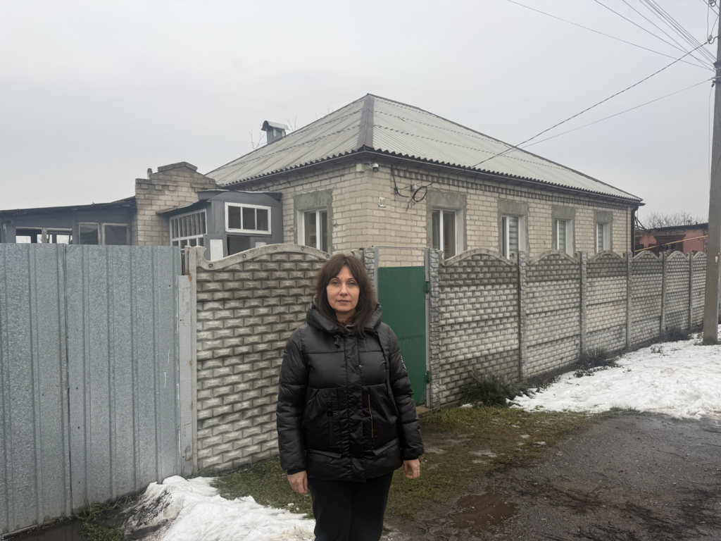 БФ «Схід SOS» відновив дах будинку вчительки Наталії з Ізюма  | БФ «Схід SOS», картинка №1