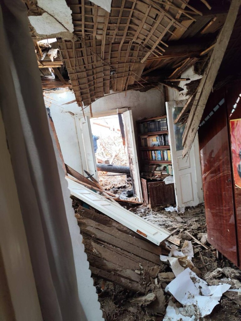 Фахівці БФ «Схід SOS» підтримали постраждалих від російського обстрілу запоріжців | БФ «Схід SOS», картинка №3