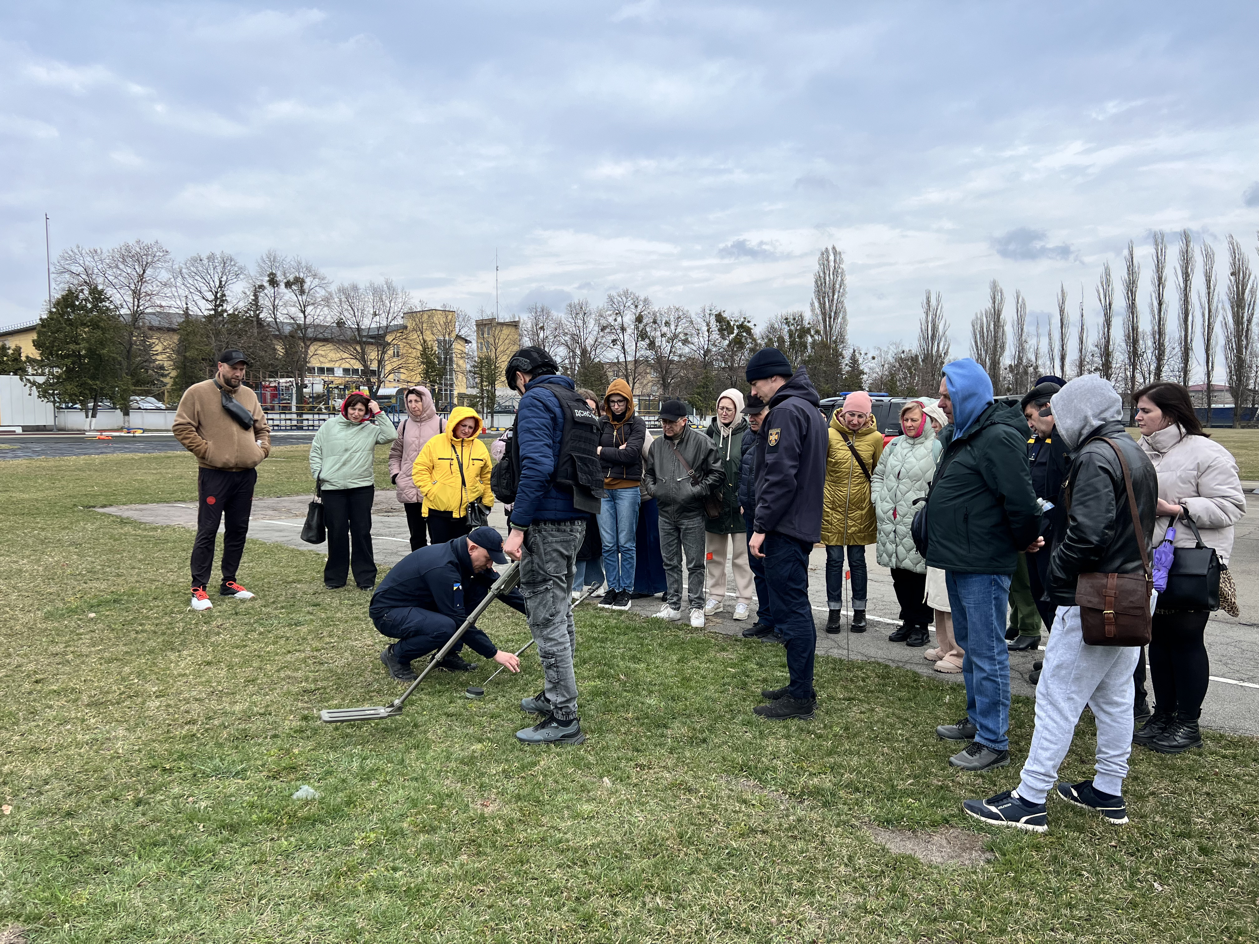 Education in Sumy Frontline Hromadas: East SOS Monitoring and Recommendations | CF «East SOS», картинка №4