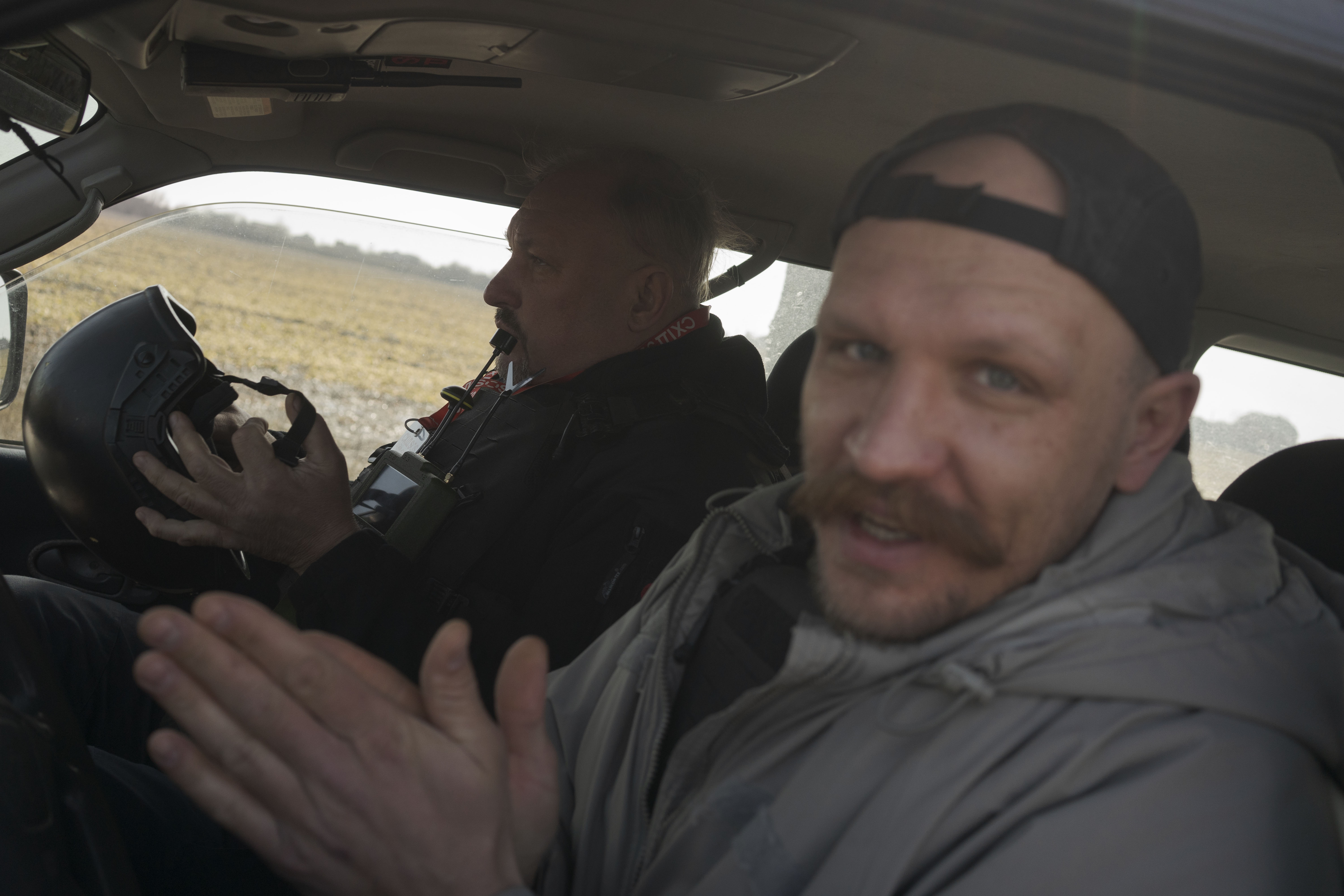 Виклики у процесі евакуації з прифронтових громад Дніпропетровщини: евакуаційник БФ «Схід SOS» в етері «Громадське радіо» | БФ «Схід SOS», картинка №1