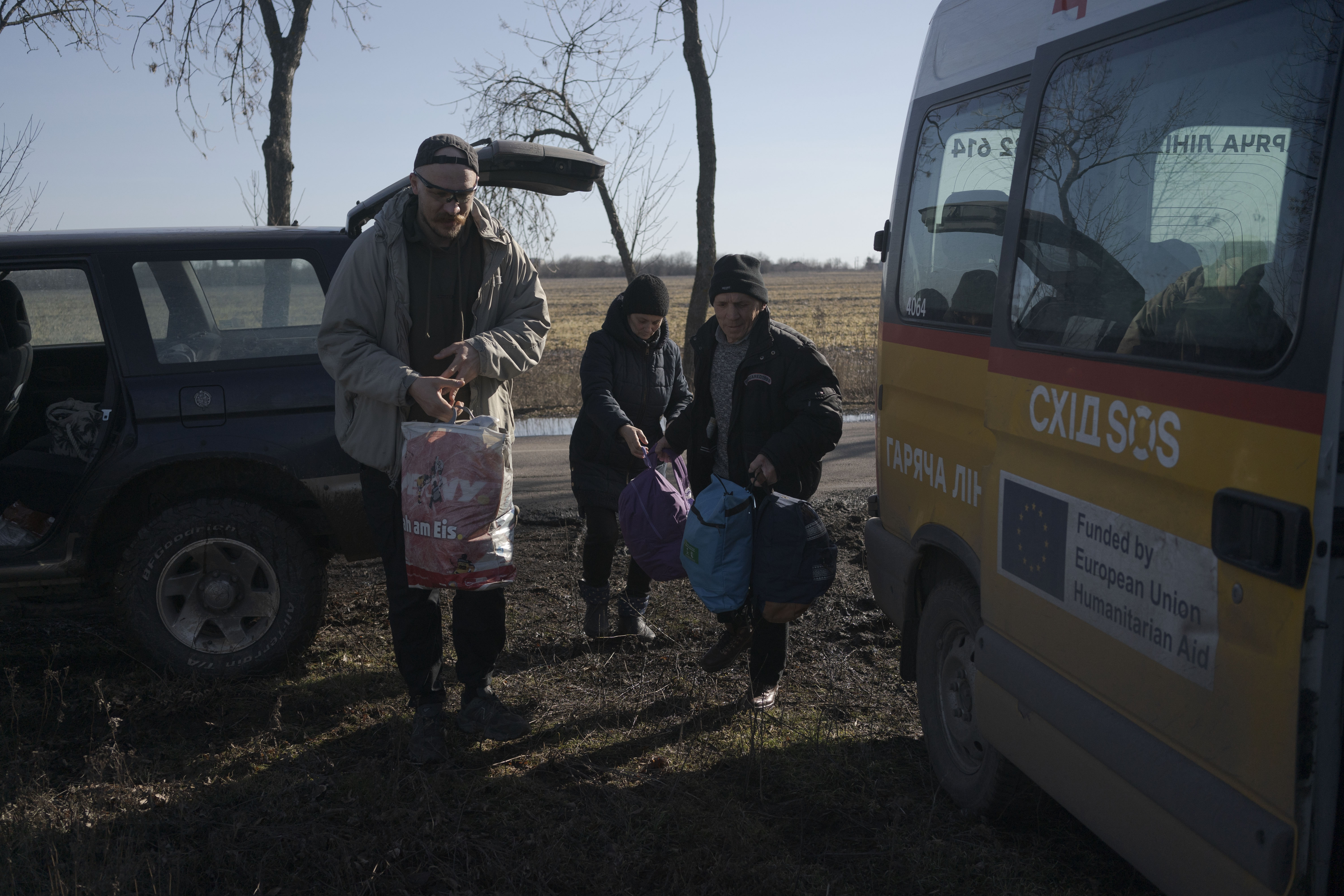 Виклики у процесі евакуації з прифронтових громад Дніпропетровщини: евакуаційник БФ «Схід SOS» в етері «Громадське радіо» | БФ «Схід SOS», картинка №2