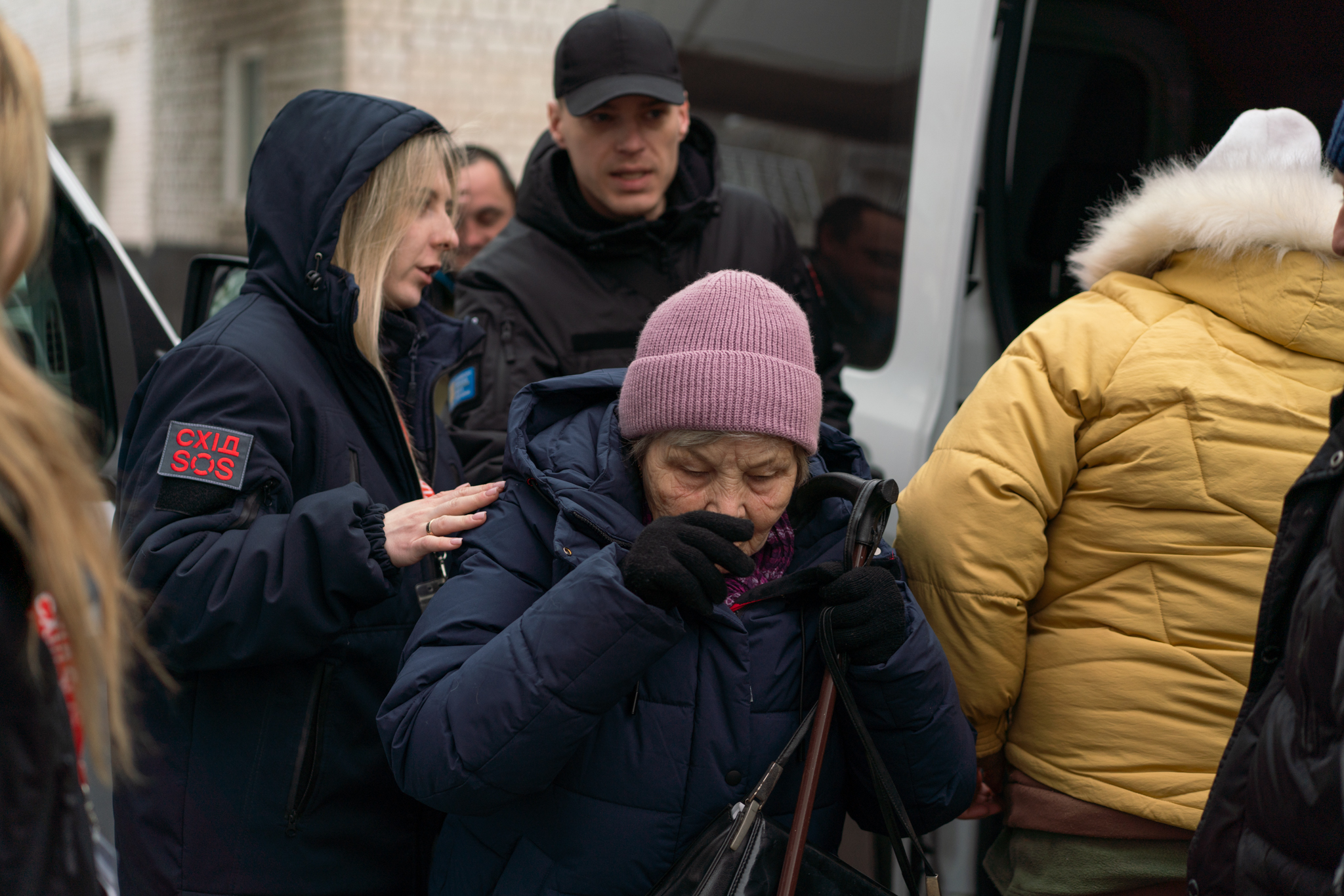 Американський фотограф Карло Браво закарбував моменти у транзитному центрі в Лозовій на Харківщині | БФ «Схід SOS», картинка №1
