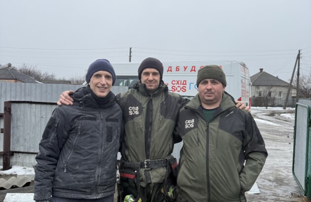 До команди напряму відбудови Благодійного фонду «Схід SOS» приєднався волонтер зі Швейцарії – Франсуа Люффе!