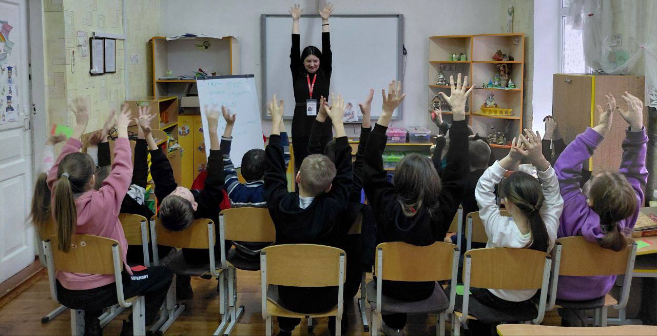 Як педагогині БФ «Схід SOS» дарують підтримку в прифронтових громадах | БФ «Схід SOS», картинка №5