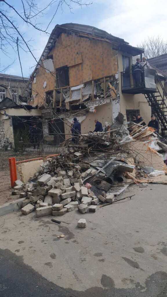 The SOS East team is providing assistance to victims of the russian attacks carried out in Kharkiv and Dnipro over the past 48 hours | CF «East SOS», картинка №8