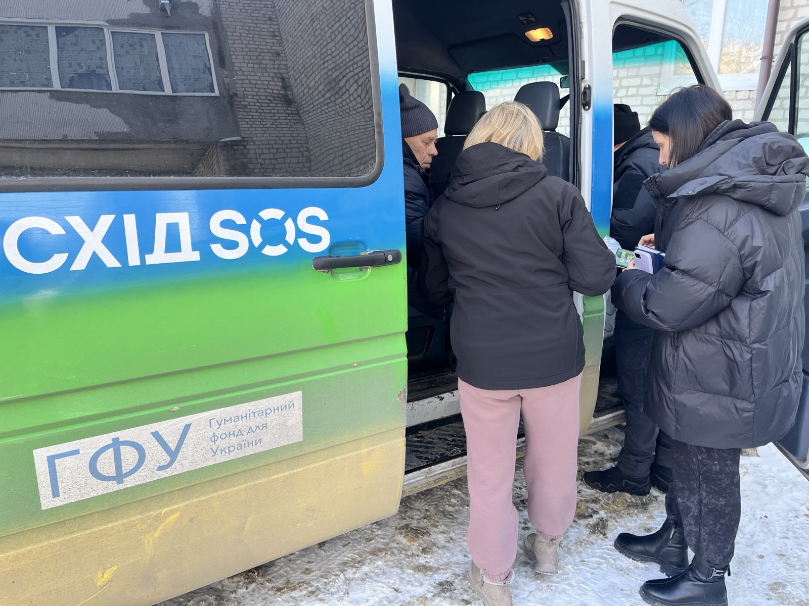 Підсумки січня–лютого: евакуація та логістична підтримка людей із прифронтових громад командою БФ «Схід SOS» | БФ «Схід SOS», картинка №5