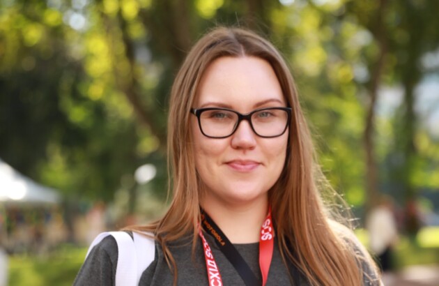 «Коли росія руйнує будівлі наших шкіл, особливо важливо не дати зруйнувати й сенси, які несе освіта», – координаторка освітнього напряму БФ «Схід SOS»