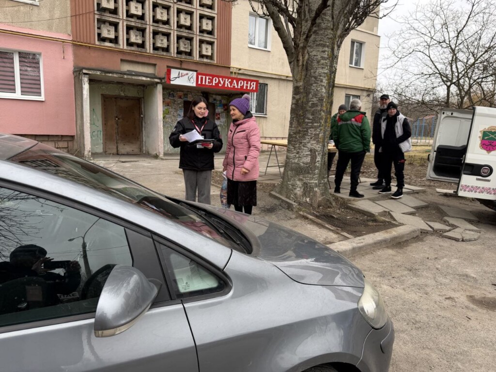 Регіональні команди БФ «Схід SOS» підтримали мешканців постраждалих будинків після російської атаки в Харкові, Запоріжжі та Миколаєві | БФ «Схід SOS», картинка №6