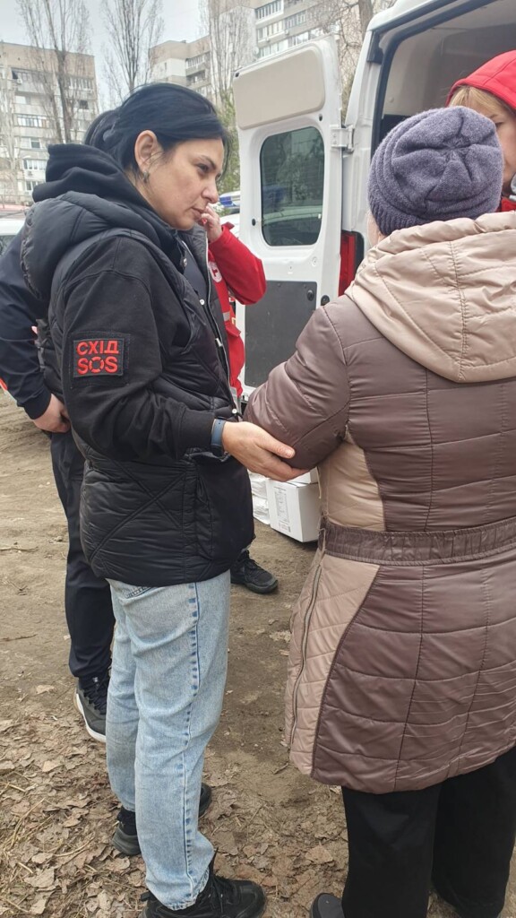 Команда БФ «Схід SOS» надала допомогу постраждалим від масованої ворожої атаки у Дніпрі та Вінниці | БФ «Схід SOS», картинка №4