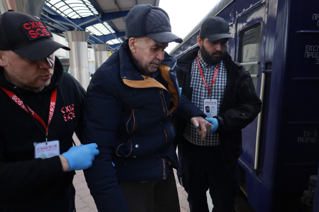 East SOS, in cooperation with the Ministry of Social Policy of Ukraine, has facilitated access to long-term nursing care services for 16 evacuees | CF «East SOS», картинка №1