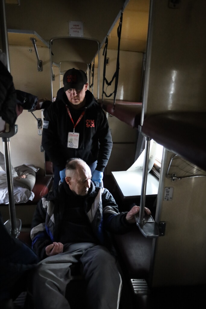 East SOS, in cooperation with the Ministry of Social Policy of Ukraine, has facilitated access to long-term nursing care services for 16 evacuees | CF «East SOS», картинка №4