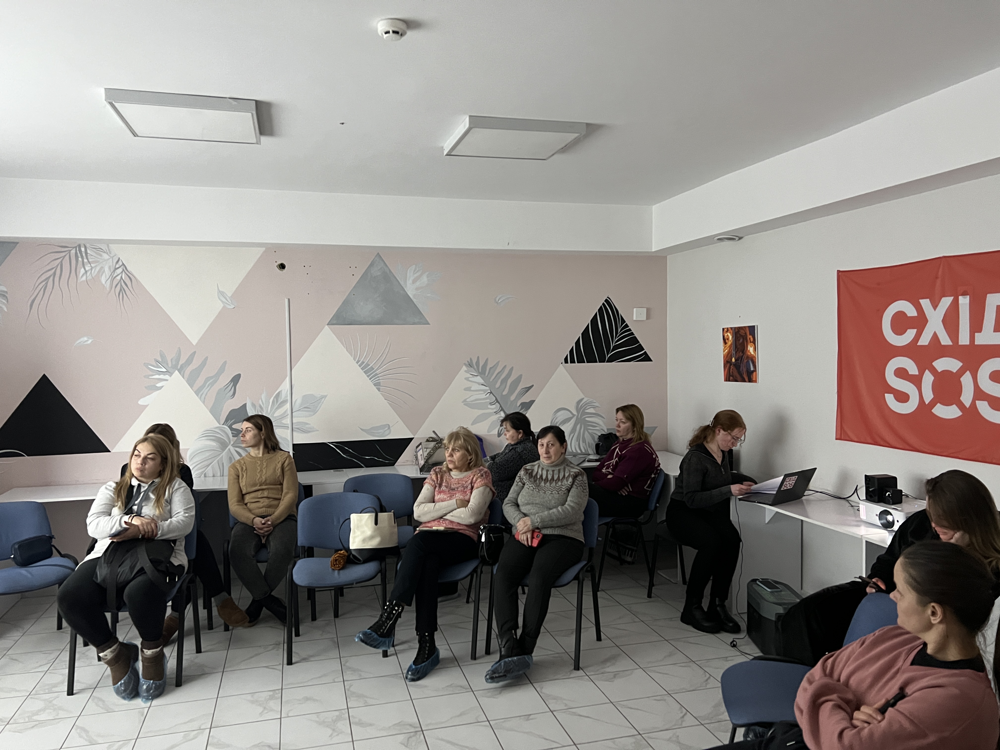 99 причин «чому»: розповідаємо про професійні курси від БФ «Схід SOS» | БФ «Схід SOS», картинка №2