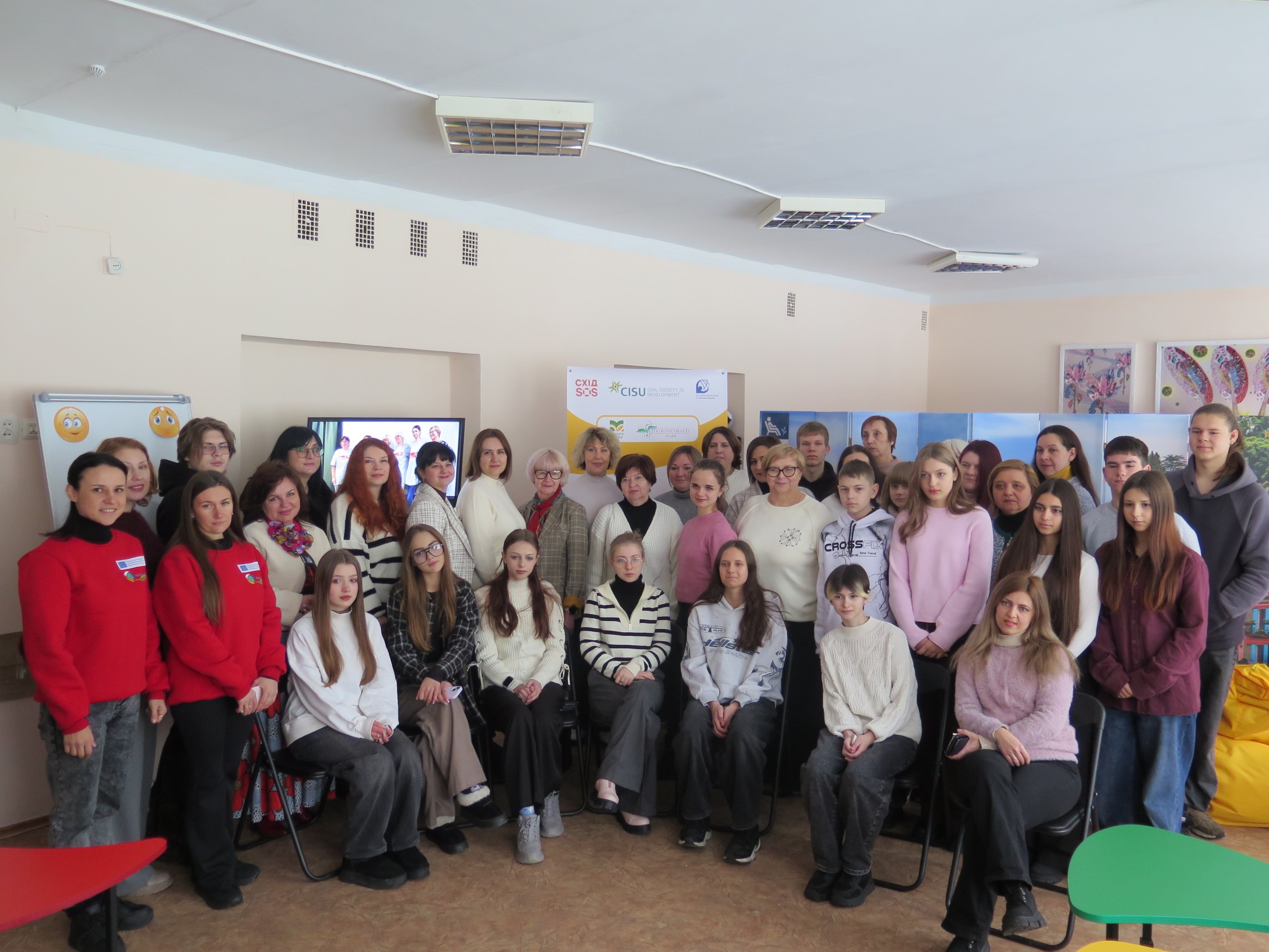 From Concept to Action: A Support Space for Students, Teachers, and the Community Opens in Zhovti Vody | CF «East SOS», картинка №13