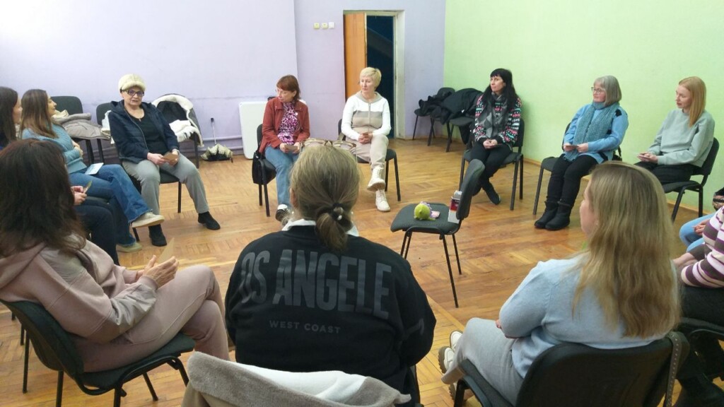 Групи підтримки «Я можу» та тренінг із ненасильницького спілкування: підсумки заходів БФ «Схід SOS» у лютому | БФ «Схід SOS», картинка №7