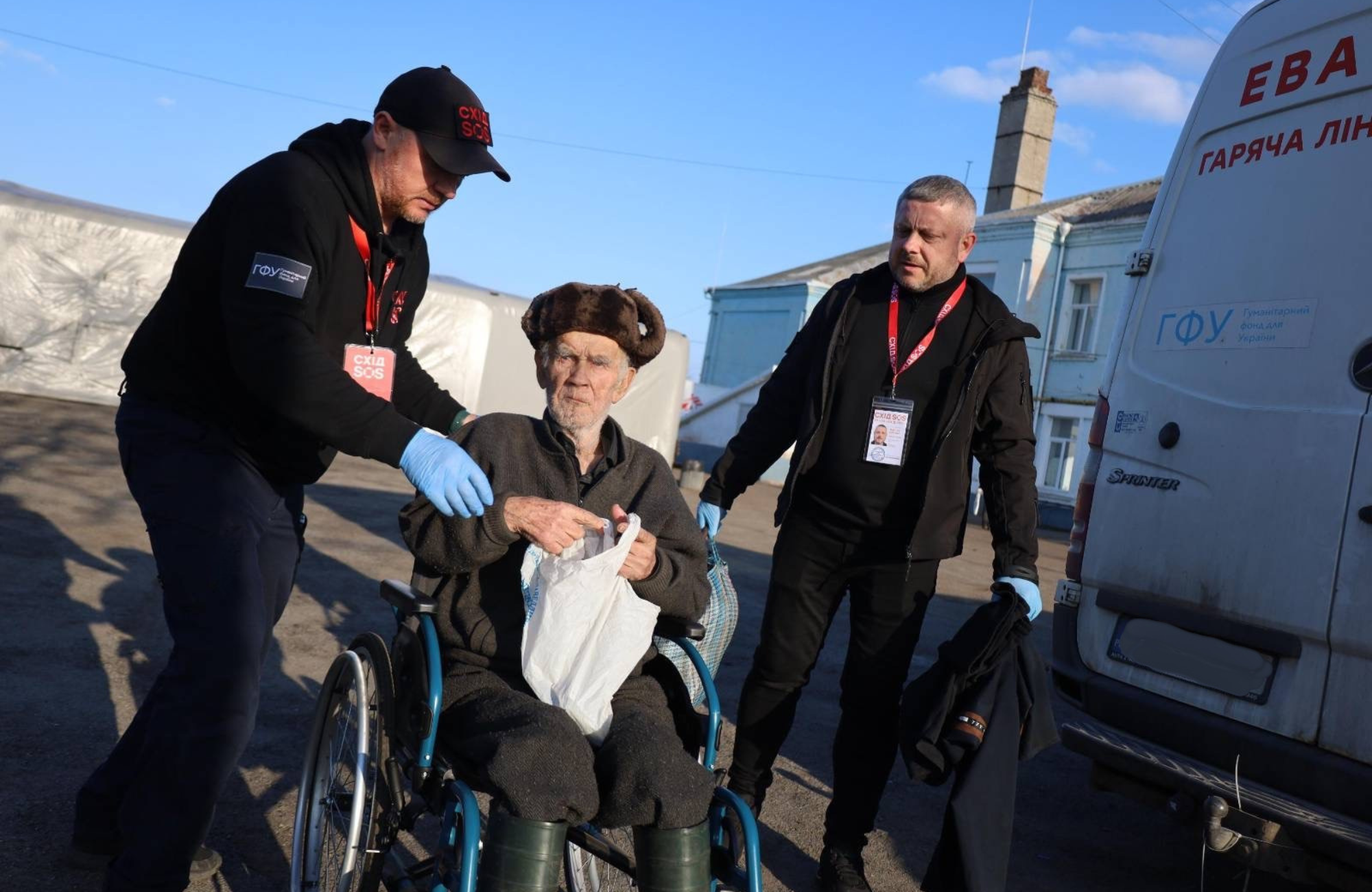 Підсумки березня: евакуація та логістичний супровід людей із прифронтових громад | БФ «Схід SOS», картинка №4