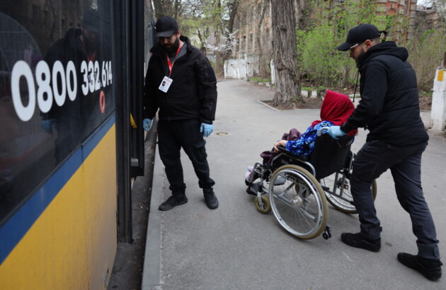БФ «Схід SOS» та Мінсоцполітики України забезпечили соціальну послугу притулку для 13 евакуйованих