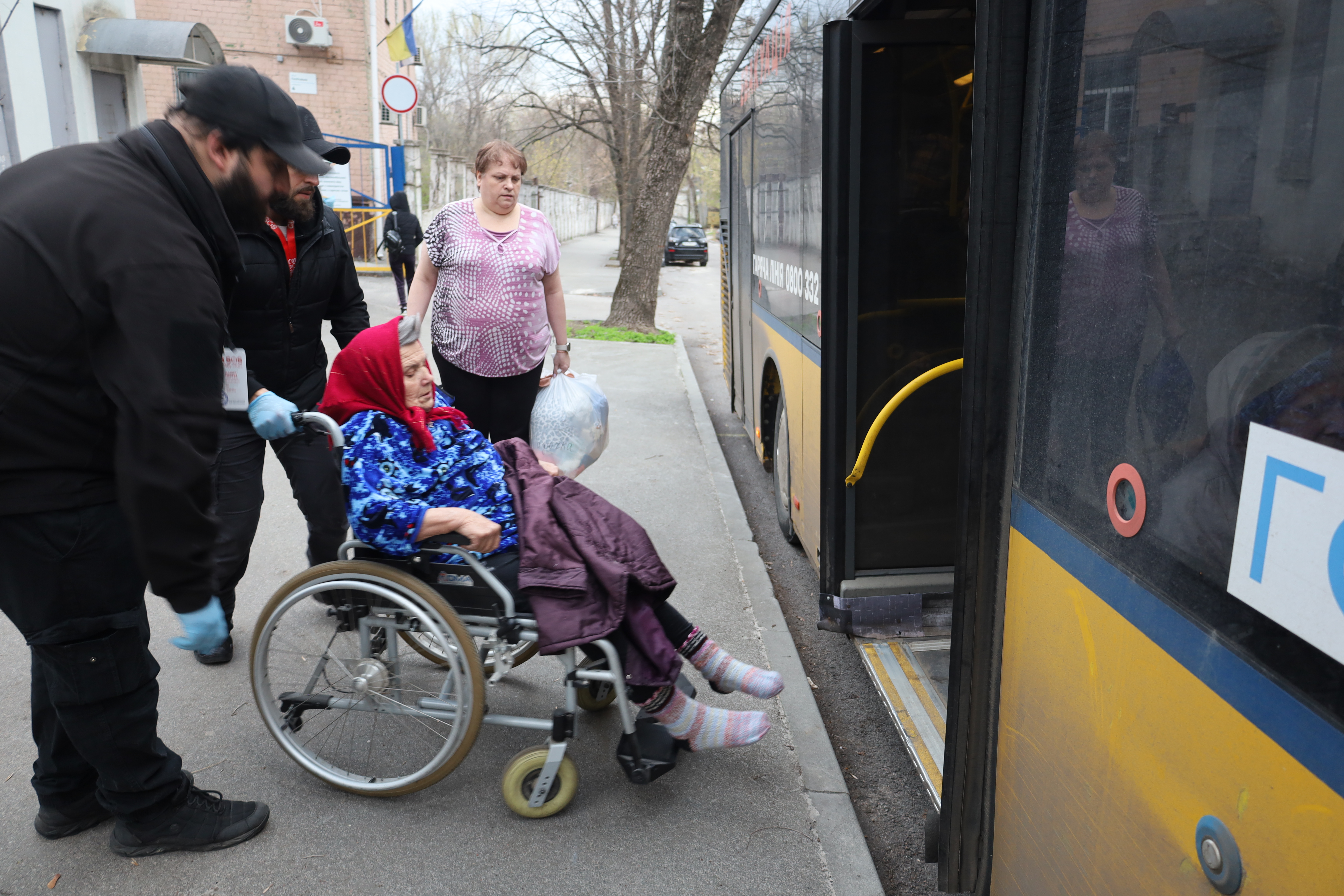 БФ «Схід SOS» та Мінсоцполітики України забезпечили соціальну послугу притулку для 13 евакуйованих | БФ «Схід SOS», картинка №1