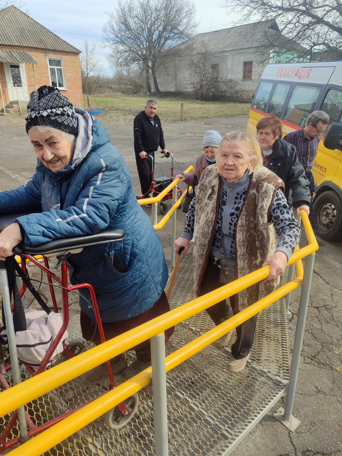 БФ «Схід SOS» та Мінсоцполітики України забезпечили соціальну послугу притулку для 13 евакуйованих | БФ «Схід SOS», картинка №6