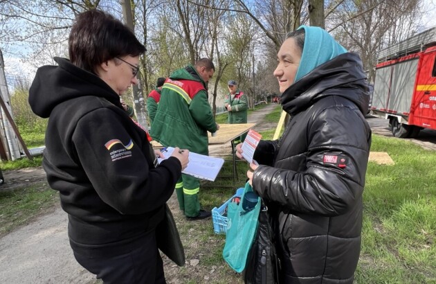 Команда БФ «Схід SOS» поруч із запоріжцями після ворожих обстрілів