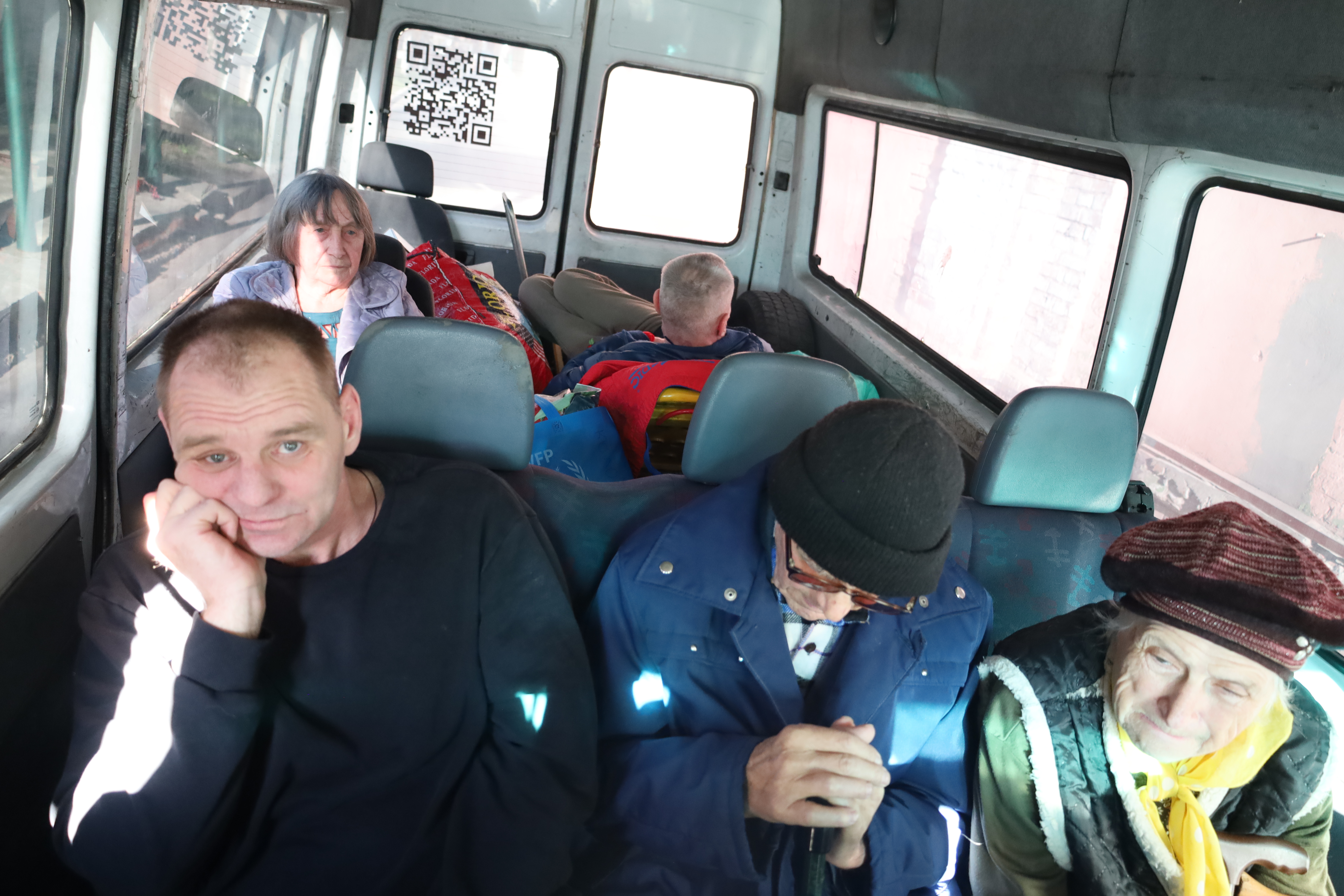 БФ «Схід SOS» разом із Мінсоцполітики забезпечили тимчасове розселення для 25 евакуйованих старшого віку | БФ «Схід SOS», картинка №8