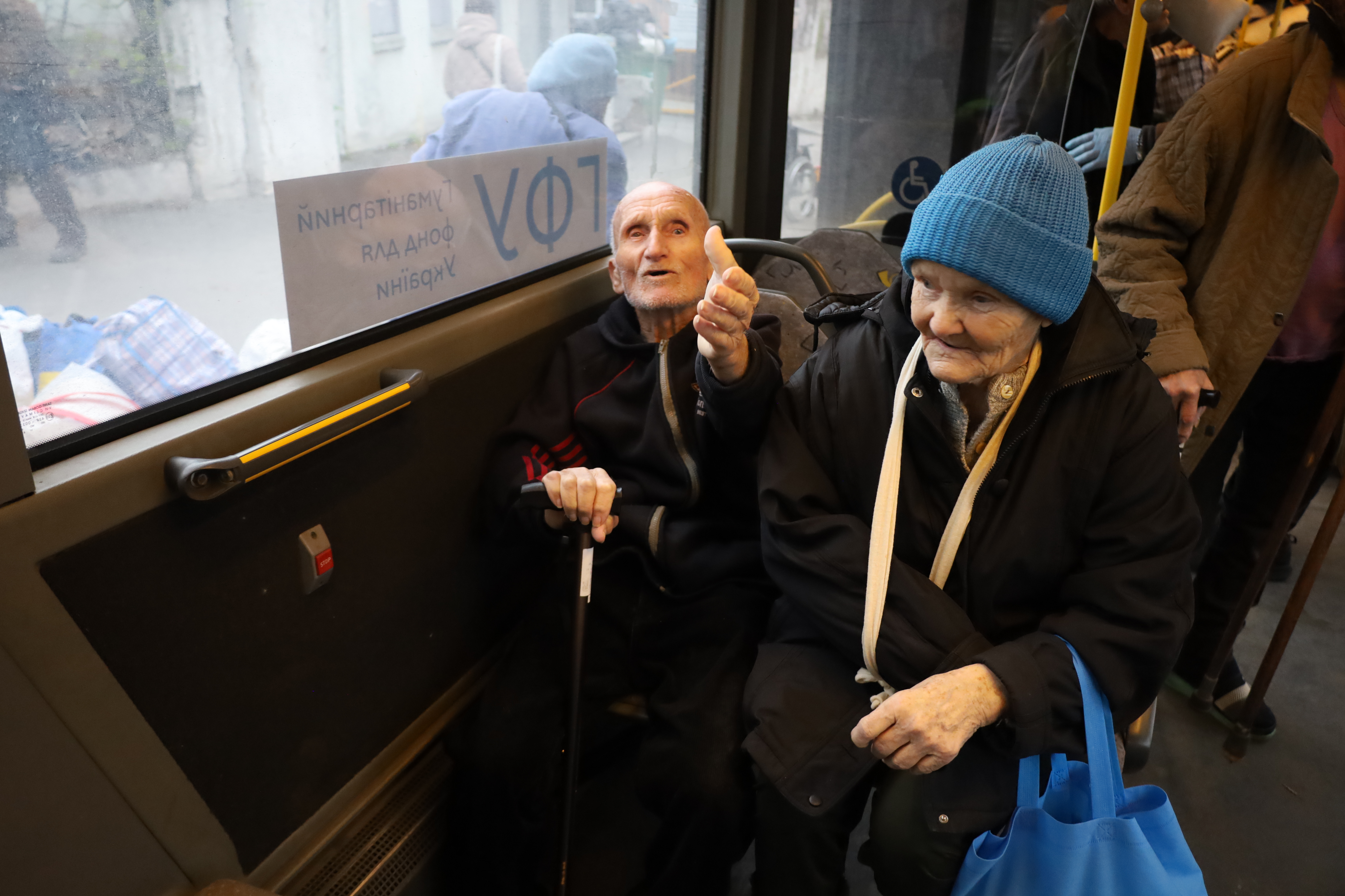 БФ «Схід SOS» разом із Мінсоцполітики забезпечили тимчасове розселення для 25 евакуйованих старшого віку | БФ «Схід SOS», картинка №3