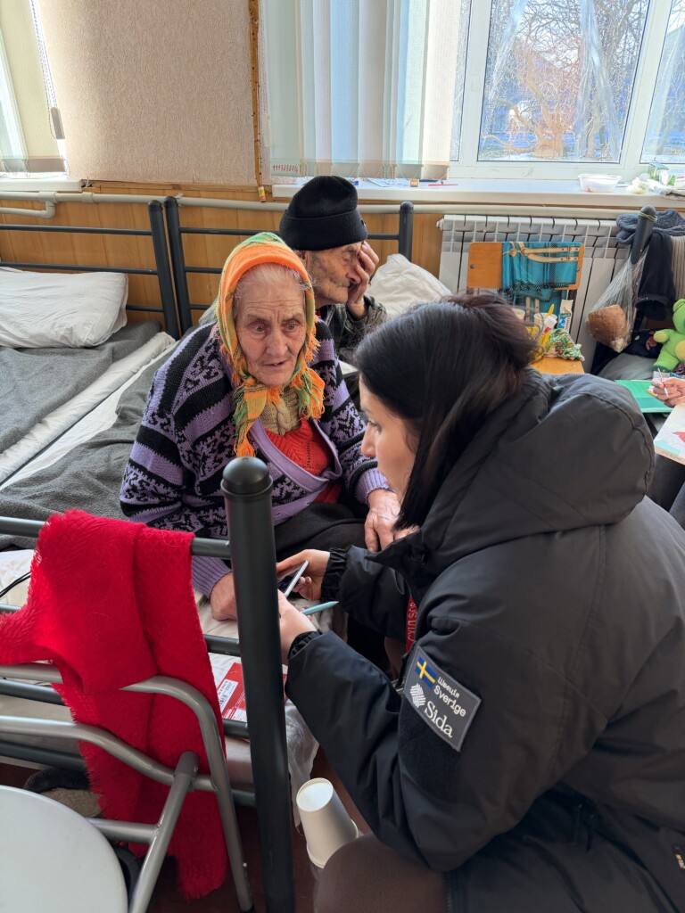 БФ «Схід SOS» продовжує допомагати людям за фінансової підтримки Шведського агентства з питань міжнародної співпраці та розвитку | БФ «Схід SOS», картинка №1