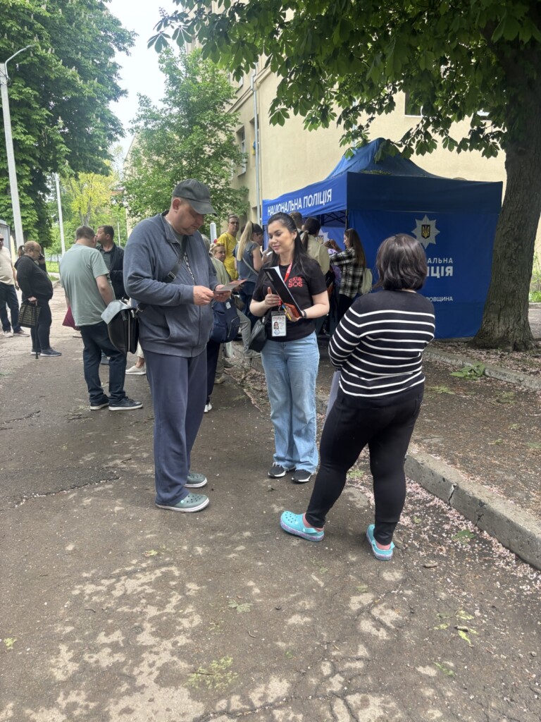 Команда БФ «Схід SOS» підтримала постраждалих мешканців Дніпра після російського обстрілу | БФ «Схід SOS», картинка №3