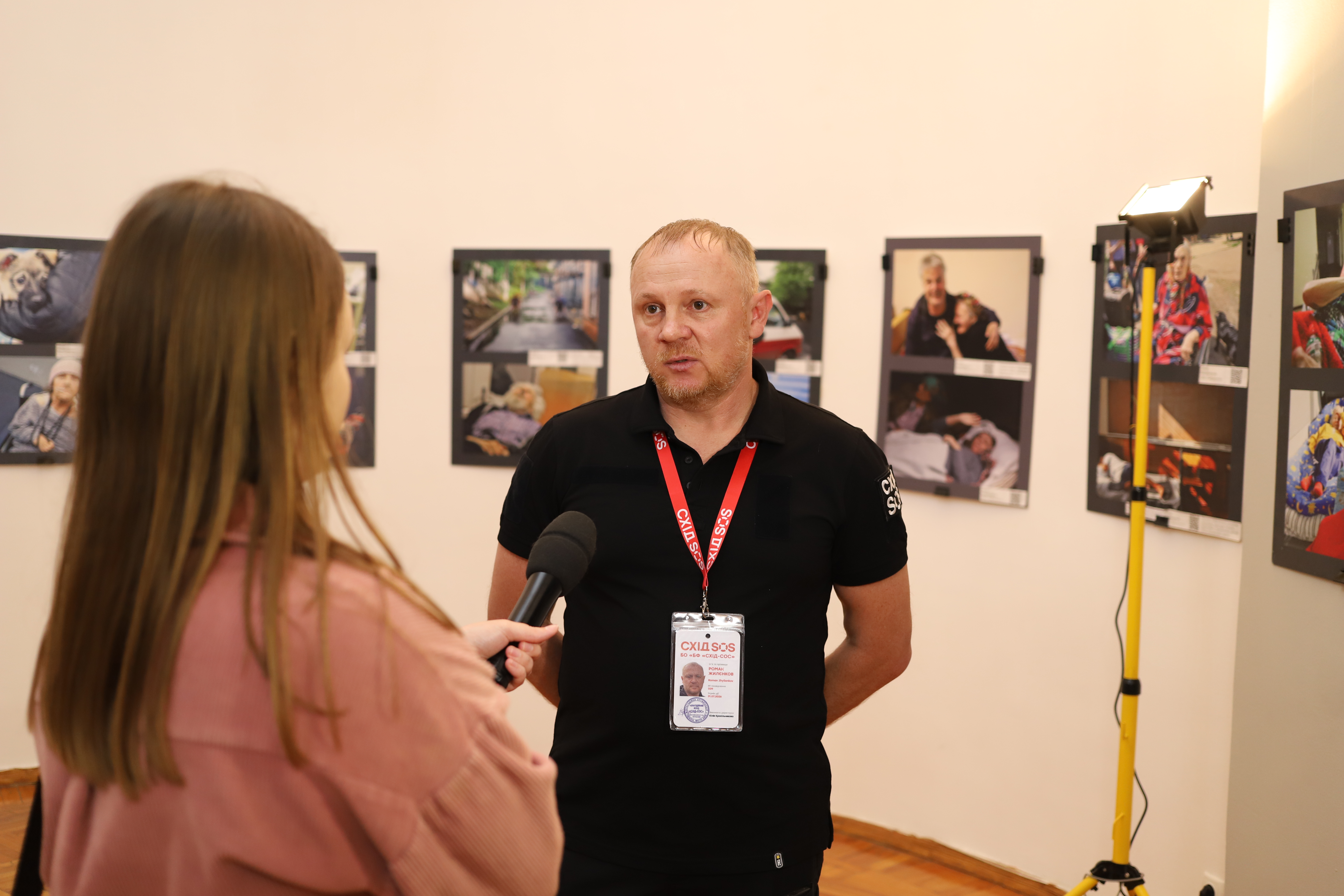 21 травня в Одесі БФ «Схід SOS» відкрив фотовиставку «Хроніки евакуації» | БФ «Схід SOS», картинка №5