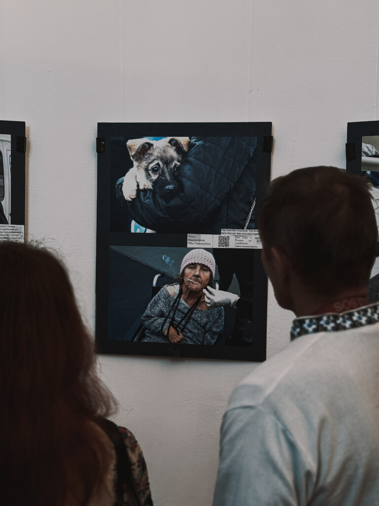 21 травня в Одесі БФ «Схід SOS» відкрив фотовиставку «Хроніки евакуації» | БФ «Схід SOS», картинка №16