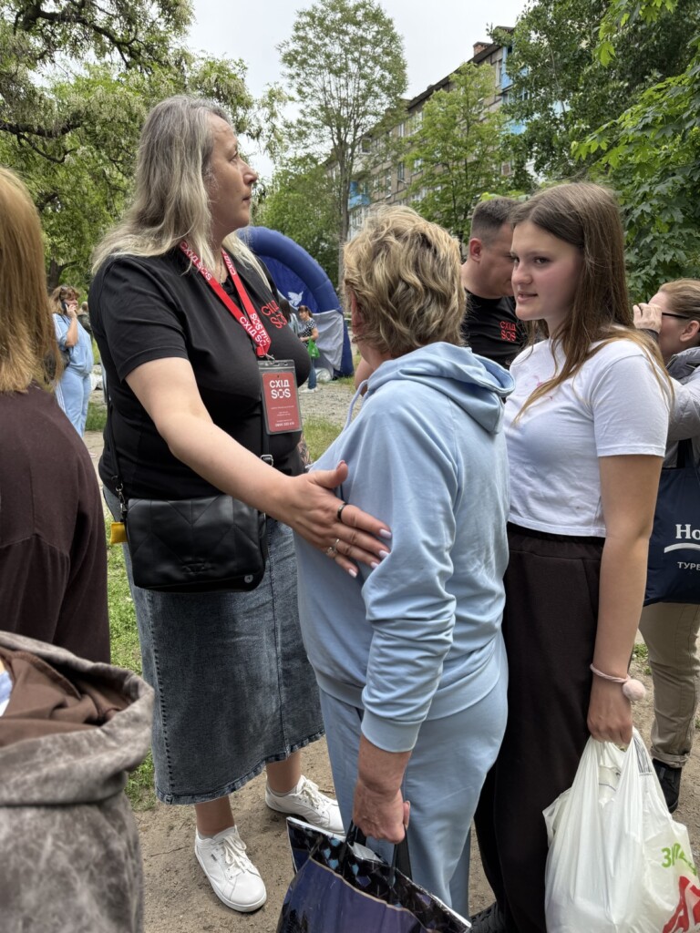 Команда БФ «Схід SOS» надала підтримку дніпрянам, які постраждали внаслідок російського обстрілу 21 травня | БФ «Схід SOS», картинка №1