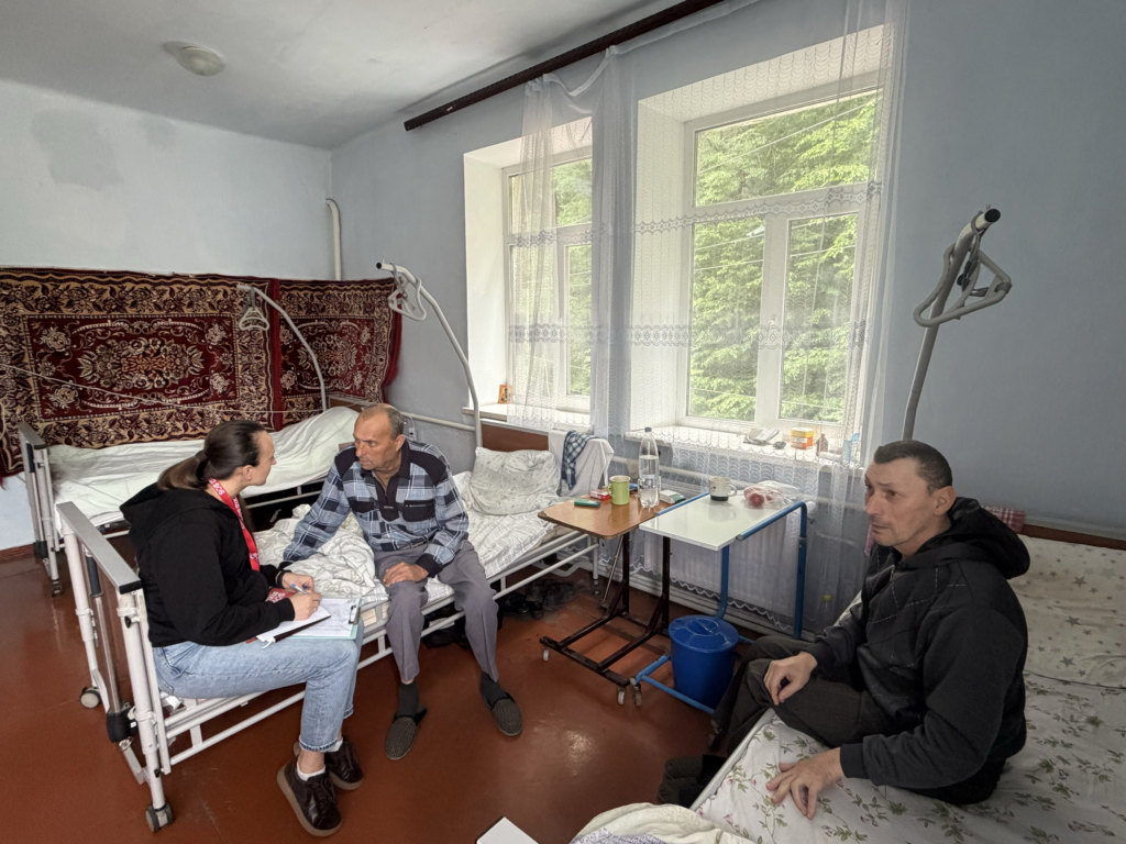 Від порятунку до пошуку безпечного прихистку: як БФ «Схід SOS» допоміг евакуйованим знайти новий дім і підтримку на Вінниччині | БФ «Схід SOS», картинка №4