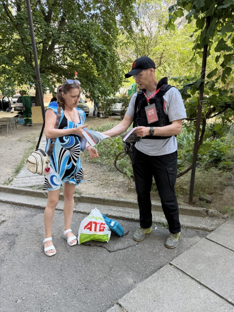 Після чергової російської атаки команда БФ «Схід SOS» підтримала жителів Запоріжжя | БФ «Схід SOS», картинка №9
