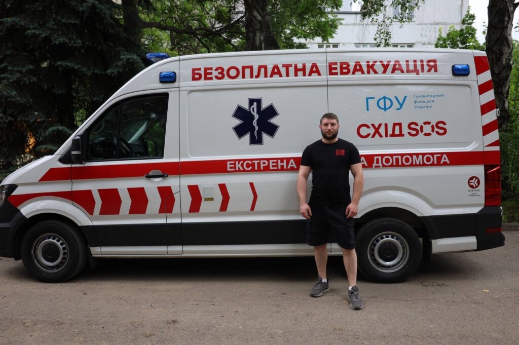Логістика турботи БФ «Схід SOS»: нове авто швидкої допомоги посилило підтримку евакуйованих | БФ «Схід SOS», картинка №1